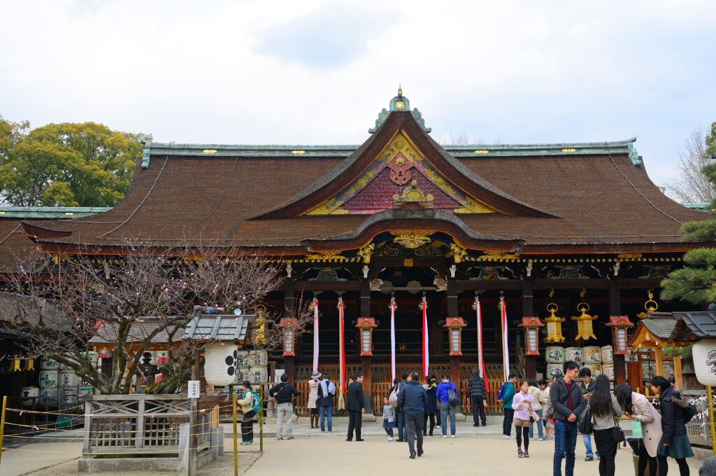 kyoto shrine temple luggage